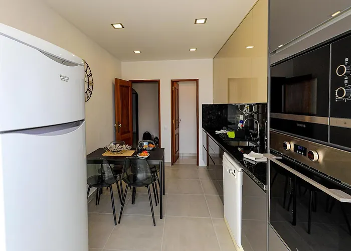 C23 - Parkway Entrance In Appartement