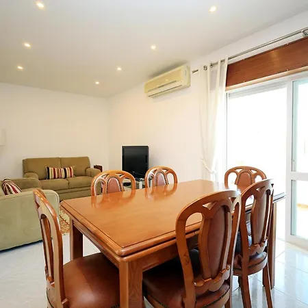 C23 - Parkway Entrance In Apartamento